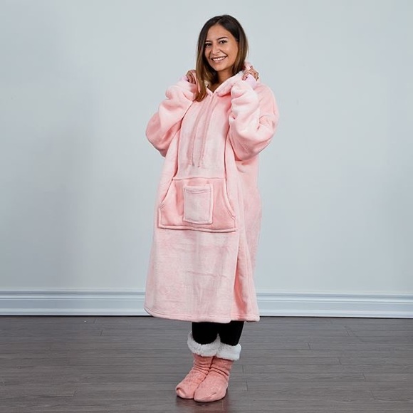Cozy Cuddler wearable blanket pink with Matching Socks One size - Picture 1 of 12